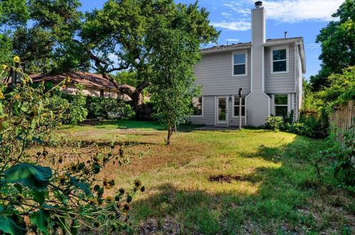 5911 Brown Rock Trl, Austin TX  78749-3314 exterior