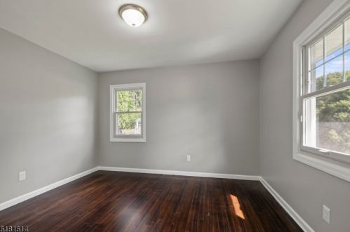 5 Ellam Dr, Dover, NJ 07869-2610