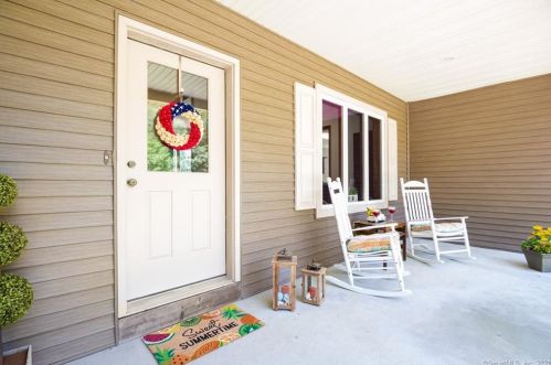 27 Hunters Ct, Colchester, CT 06415-1859