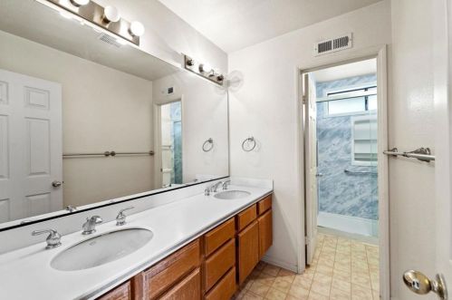 1075 Paseo La Cresta, Chula Vista CA  91910-6731 exterior