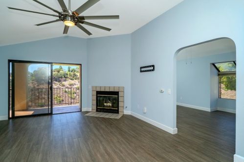 3137 Camino Del Arco, Carlsbad, CA 92009-7856