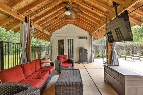 4203 Mason Creek Rd, Winston GA  30187-1558 exterior