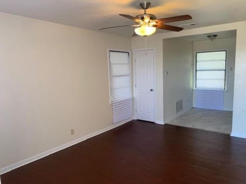 5637 Ramey Ave, Fort Worth TX  76112-7638 exterior
