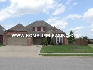 3809 106th St, Jenks OK  74037-1628 exterior