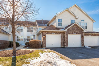 2961 Stockton Ct, Naperville, IL 60564-8423