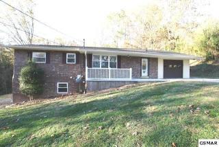 406 Burridge Dr, Pigeon Forge, TN 37862-3203