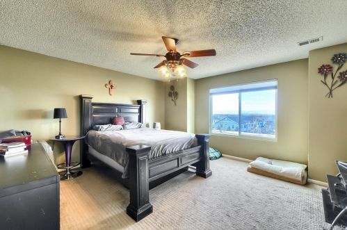 19312 58 Pl, Denver CO 80019-2027 exterior