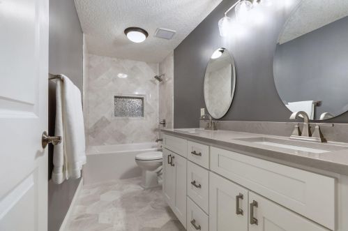 11205 Halstead Trl, Saint Paul MN  55129-4300 exterior
