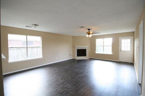 23119 Waterlily Dr, Richmond TX  77406-8616 exterior