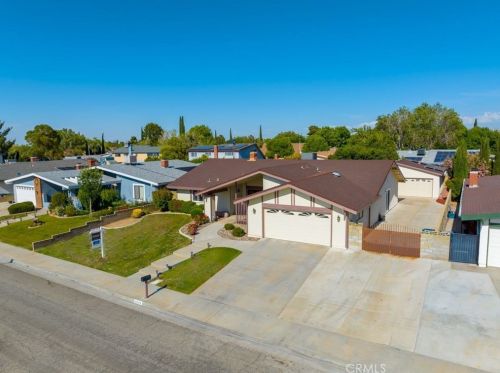 44112 Precise St, Lancaster CA  93536-6046 exterior