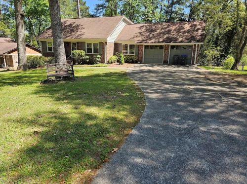 1928 Fabersham Dr, Lithonia, GA 30078-2490