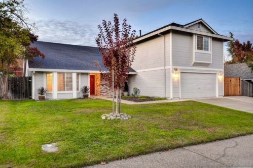 184 Bittercreek Dr, Folsom, CA 95630-2307