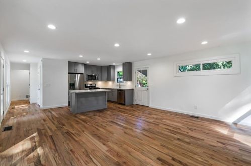 3683 Admiral Dr, Atlanta GA  30341-2045 exterior