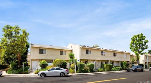 4558 Willis Ave, Van Nuys CA  91403-2796 exterior