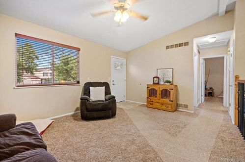 17857 Oxford Pl, Denver CO 80014-5137 exterior