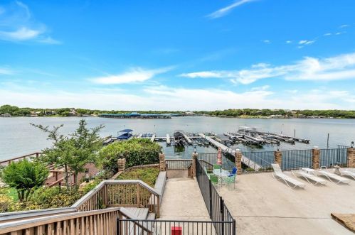 7908 Bal Harbour Ct, Fort Worth TX  76179-2754 exterior