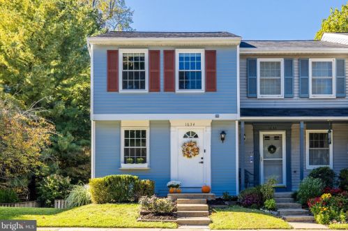 1634 Purple Sage Dr, Herndon VA  20194-5601 exterior
