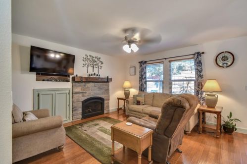1716 River Run Dr, Arboga, CA 95901-8208