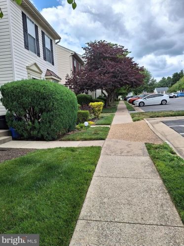 13010 Abner Ave, Woodbridge, VA 22192-5602