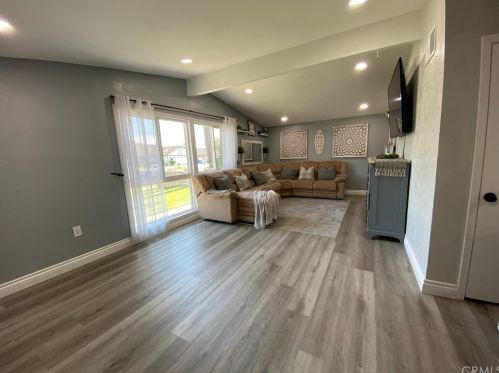1284 Eucalyptus Ave, Rialto, CA 92376-3734