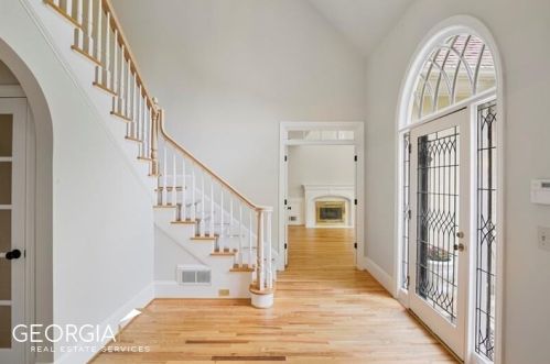 430 Hadley Ct, Atlanta, GA 30350-3124