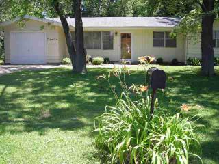 5000 Ronald Rd, Peoria IL  61614-4521 exterior