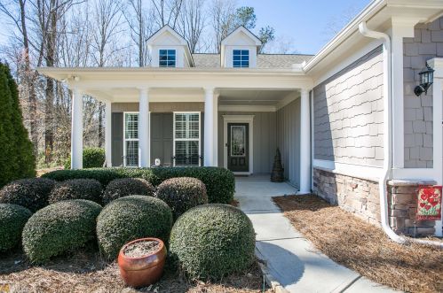2960 Goldfinch Cir, Marietta, GA 30066-4079