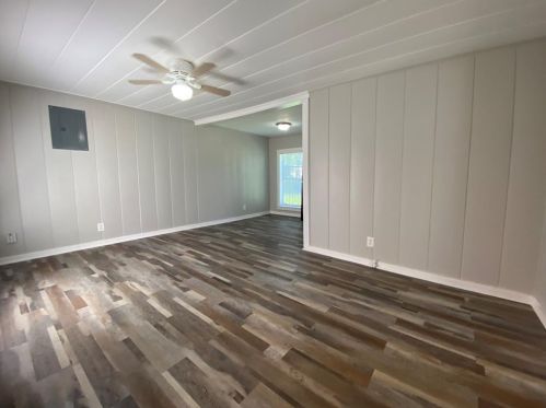 729 Lowden St, Fort Worth TX  76104-7223 exterior