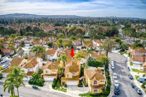 36 Del Perlatto, Irvine CA  92614-5360 exterior