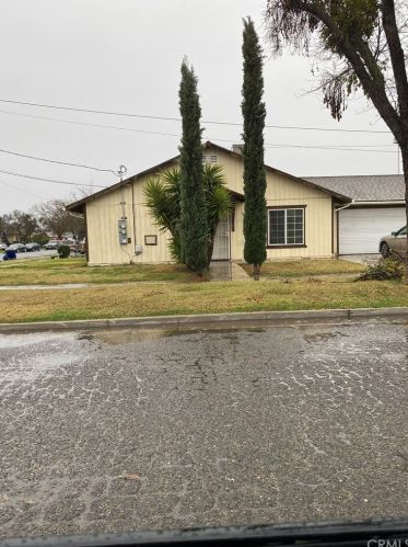 407 8th St, Merced, CA 95341-6020