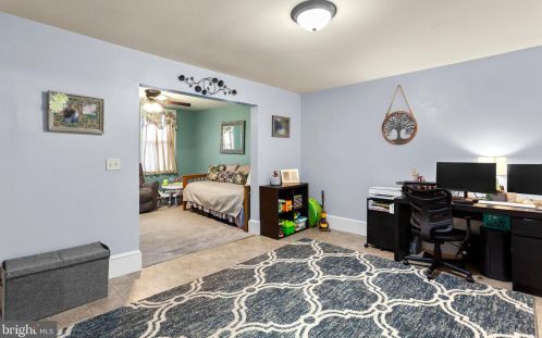 324 Walnut St, Lancaster PA  17602-2438 exterior