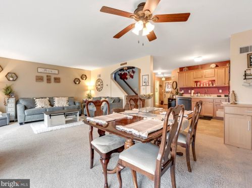 162 Eagle Dr, Ephrata PA 17522-8772 exterior