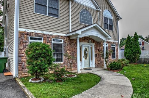 4 Durham Rd, Edison, NJ 08817-4113