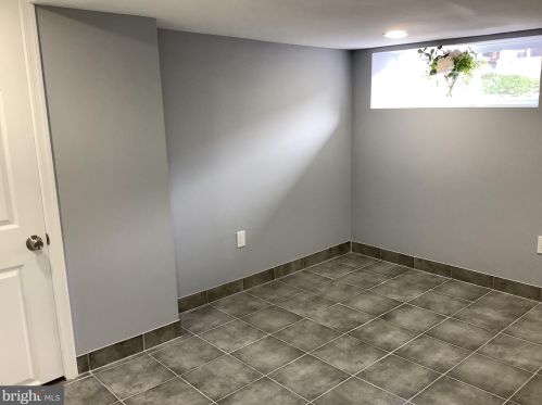 4816 10th St, Philadelphia PA  19141-3930 exterior