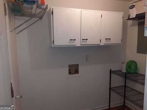 90 Cumberland Dr, Rex GA 30273-1800 exterior