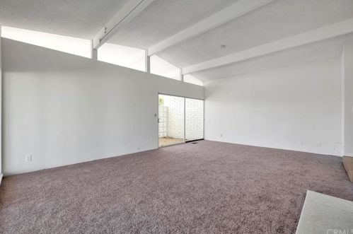 5953 Grand Ave, Riverside CA  92504-1369 exterior