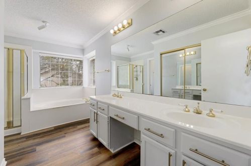 7704 Basil Dr, Austin TX  78750-7930 exterior