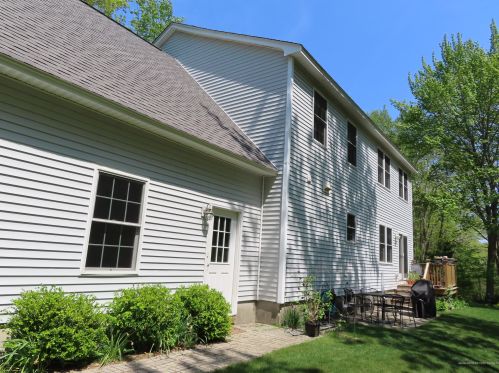 19 Granite Point Rd, Biddeford, ME 04005-9568