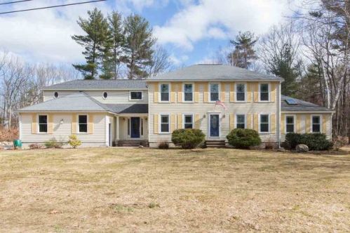 9 Proctor Dr, Hampstead, NH 03841-2180