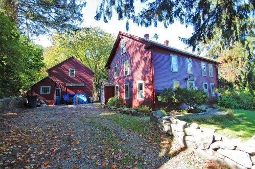 22 Newmarket Rd, Lee, NH 03824-2819
