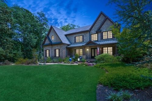 4110 Chippewa Pl, Atlanta GA  30319-1524 exterior