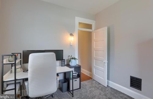 624 Pne St, Lancaster PA  17603-2824 exterior