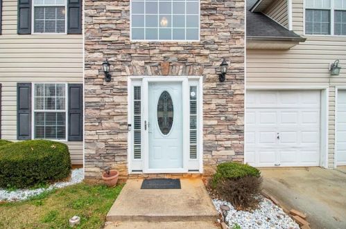 195 Dairyland Dr, Porterdale, GA 30016-1357