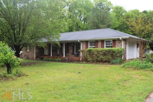 326 Pine Ave, Comer, GA 30629-3316