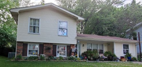 153 Lancaster Dr, Lemont, IL 60440-1864