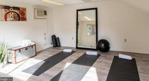 1805 Myrtle Rd, Silver Spring MD 20902-4006 exterior