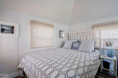 3534 Ocean Dr, Oxnard CA  93035-4345 exterior