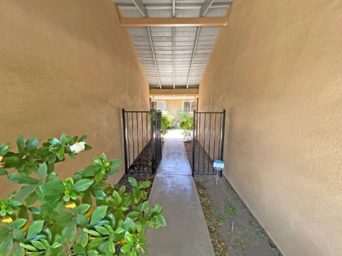 1716 Floyd Ave, Modesto, CA 95355-2136