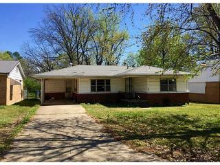 902 Grace St, Poteau, OK 74953-2818