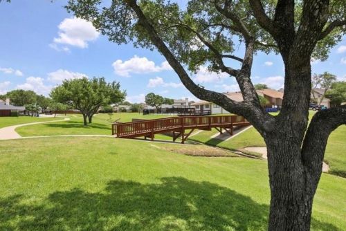 2633 Via Cordova, Carrollton TX 75006-4656 exterior